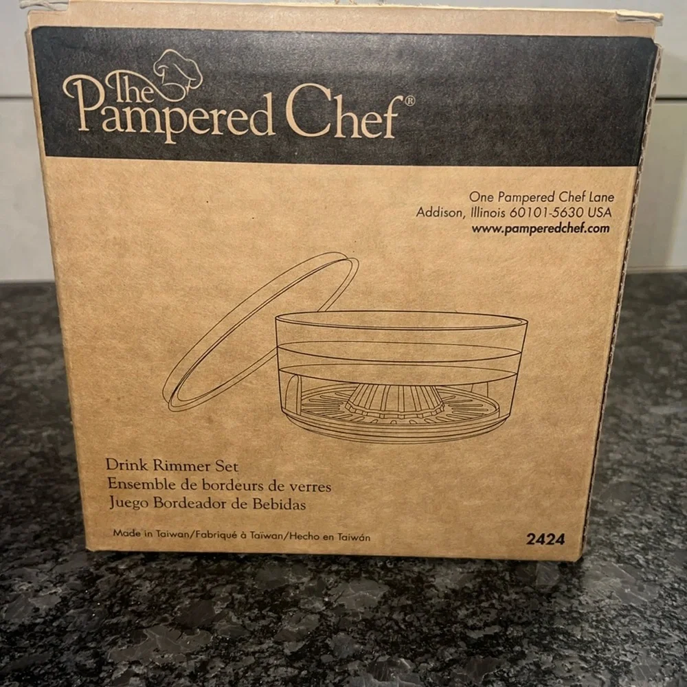 Drink Rimmer Set by Pampered Chef. New in box. Juicer, tray for salt etc.